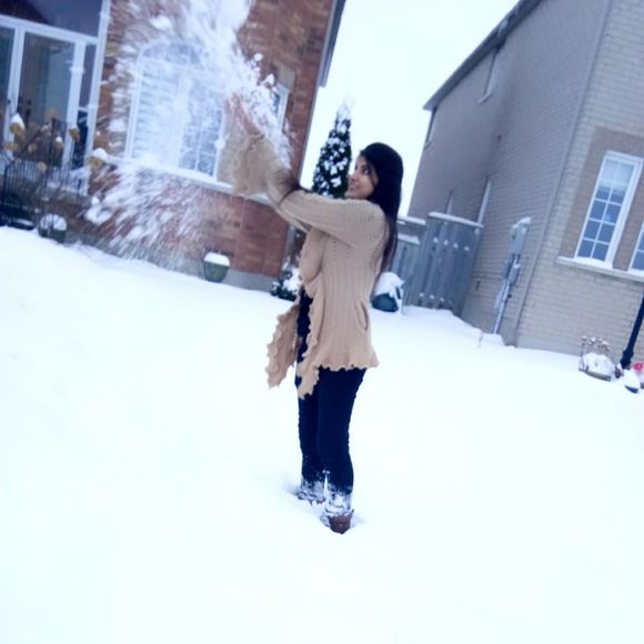 Meet your Posher, Romi - Picture 1 of 1